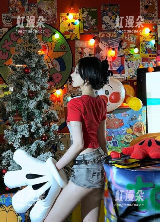 17吃瓜网 “17吃瓜网”app里的瓜就像春天的花儿,官网带来的消息让每一天都变得五光十色。