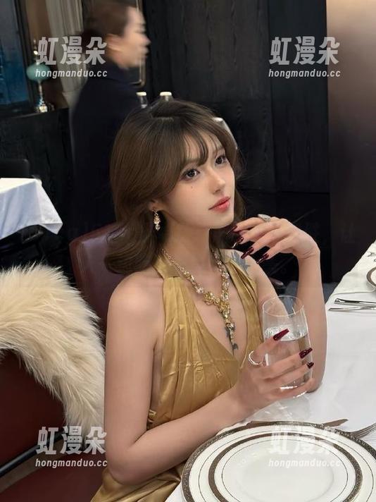 51cg 51cg安卓版:黑料出奇制胜,让人一边吃瓜一边想要上头。
