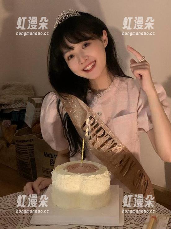 咖啡配瓜！51fun.com发布的新动态让人想来杯下午茶，愉悦的关注中。