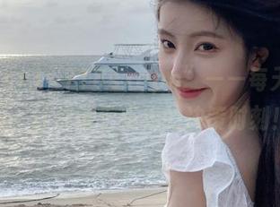 “718sxapp”——每天一颗瓜,让你懒于拒绝的决策时刻!