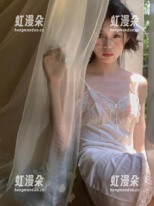 91icg 在线“91icg”:吃瓜不如打卡,今天又被那位网红“种草”了呢,哈哈!
