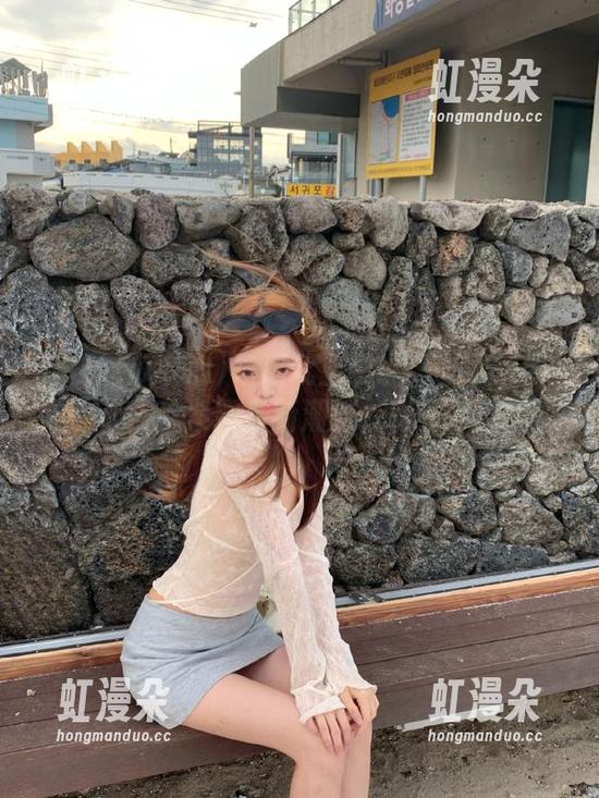91吃瓜中心 吃瓜就上网址!91吃瓜中心带你紧跟最新潮流,吃不停!