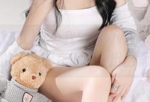 就…我觉得www.吃瓜苹果版里的人全都在上演一出出荒诞剧