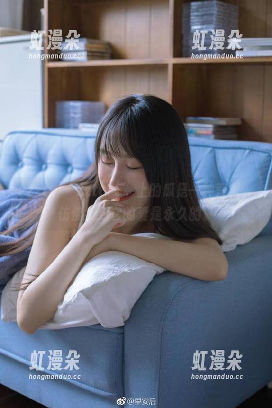 “zztt15”上的瓜是一种索求，仿佛我对它的爱是永久的。