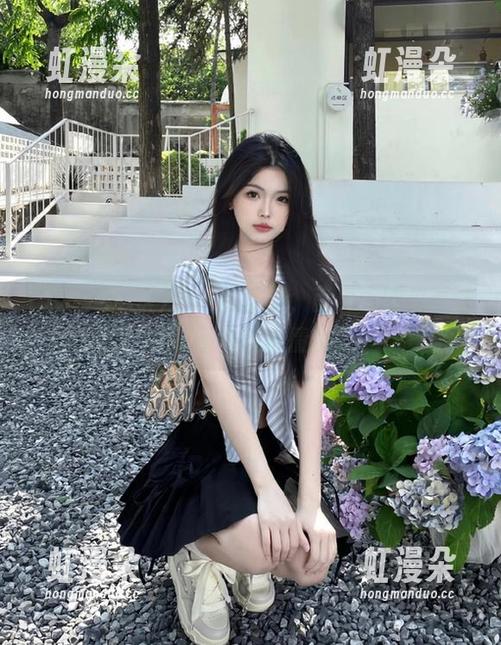 九一吃瓜群 九一吃瓜群,首页上的瓜真让人忍不住想纵情啃。