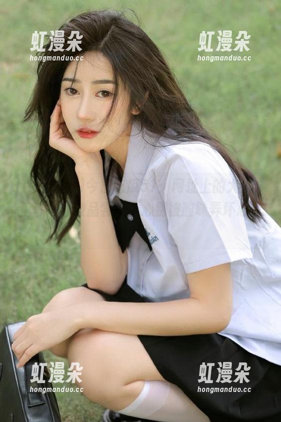 今日吃瓜 今日吃瓜51:网址上的大瓜,正等待着被品尝,小心别被酸味弄坏心情哦。