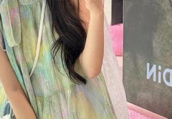吃瓜911精彩登录，黑料仿佛开了外挂，嘻嘻，真逗！