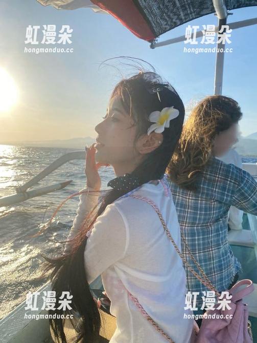 吃瓜不打烊 吃瓜不打烊,视频教你怎么在午饭时候偷听隔壁桌的劲爆黑幕!