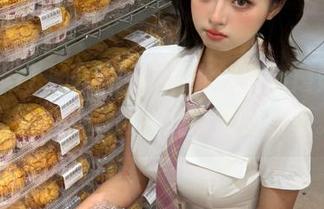 上吃瓜网，看到的黑料蘑菇，别忘了收藏，待会儿再慢慢消化。