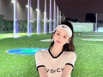 当冰淇淋与heiliao.su黑料不打烊的视频相遇，结果却…意想不到！