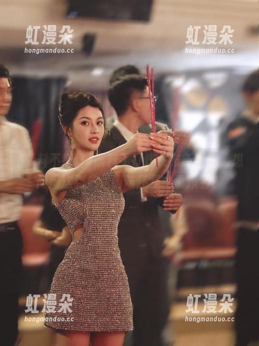 黑料不打烊发布新调料，想问问这到底是调味还是中毒预警？