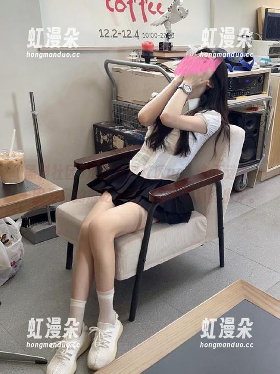 黑料社区 走进黑料社区us,永不迷路——因为你的瓜吃不完,永远有新鲜出炉。