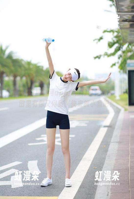 黑料网app：热门事件搬家，瓜田里有你又何妨，快来抓小鱼吧！