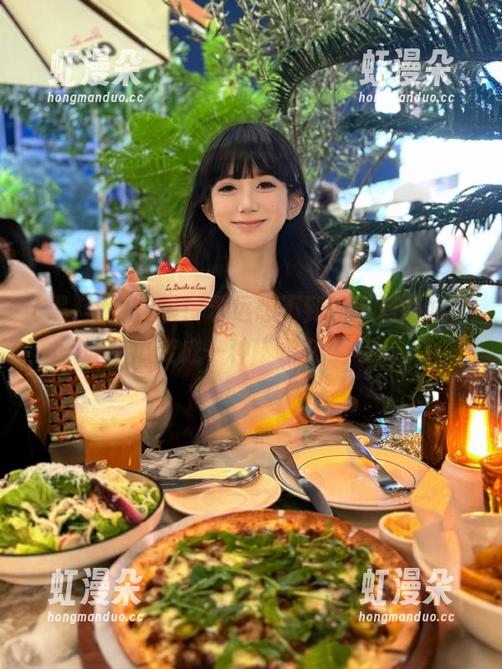 黑料网站 噗!永远想不到的黑料网站,让吃瓜变成一种“永久”习惯。