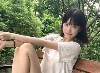 登录黑料网络版的瞬间,我的好奇心就被点燃了——哪个瓜最新鲜?